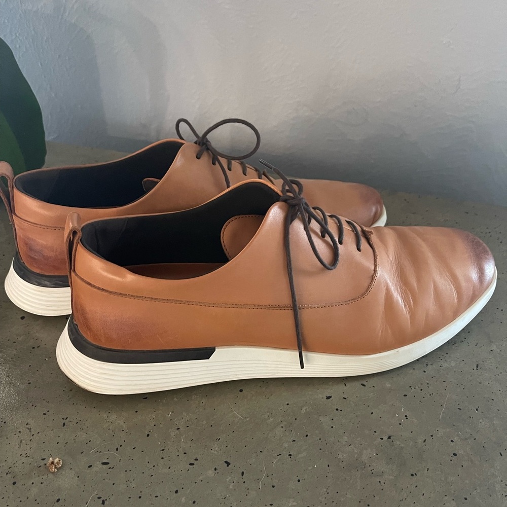 Wolf and Shepherd men’s shoes size 12